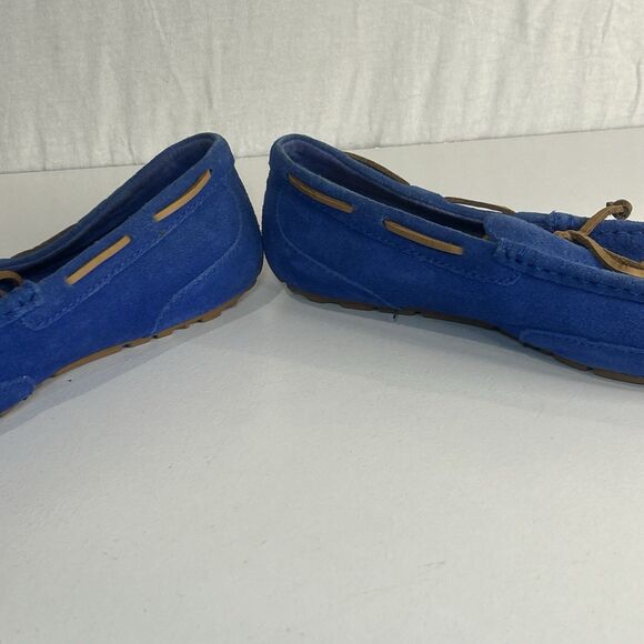 UGG® Men\'s Chester Blue Suede Moccasin Slippers Size 9